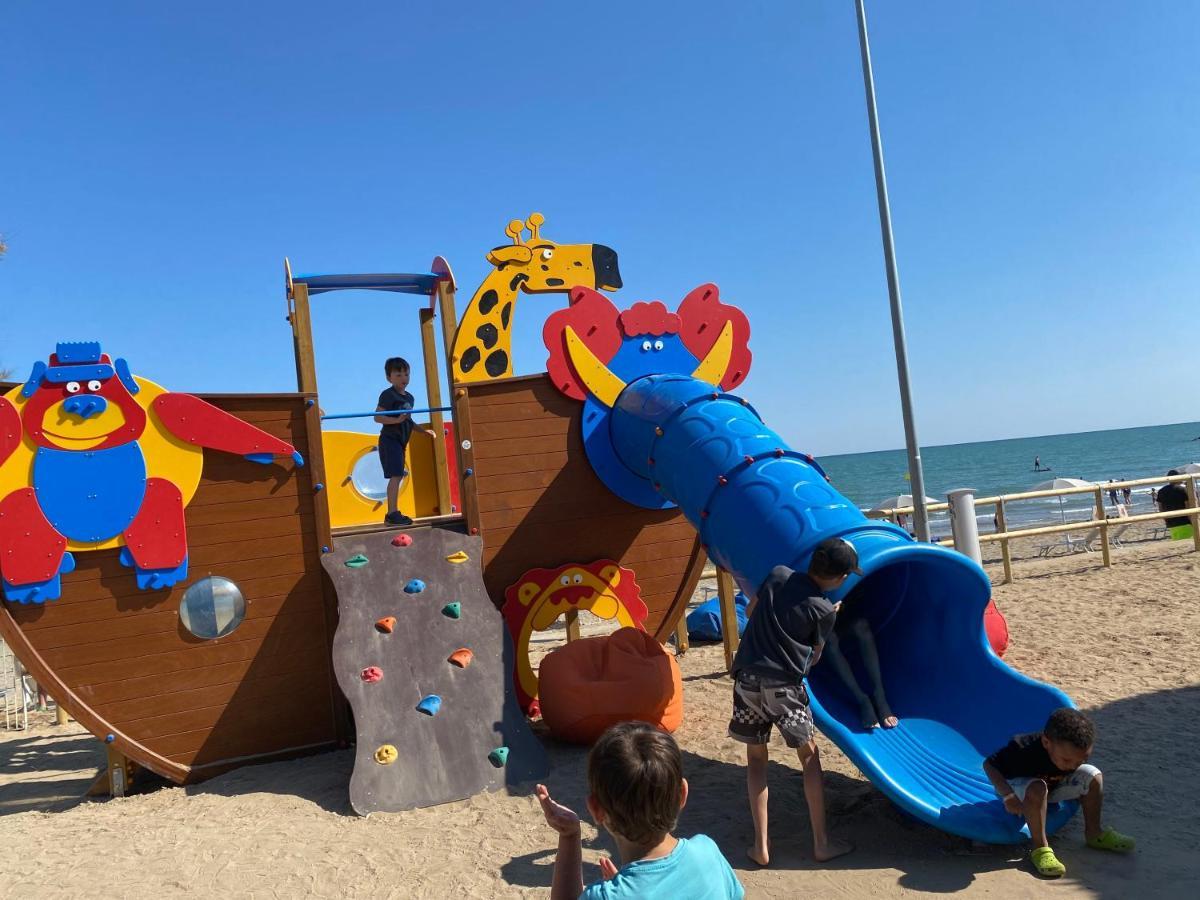 Volare Camp In Villaggio San Francesco دونا فيردي المظهر الخارجي الصورة