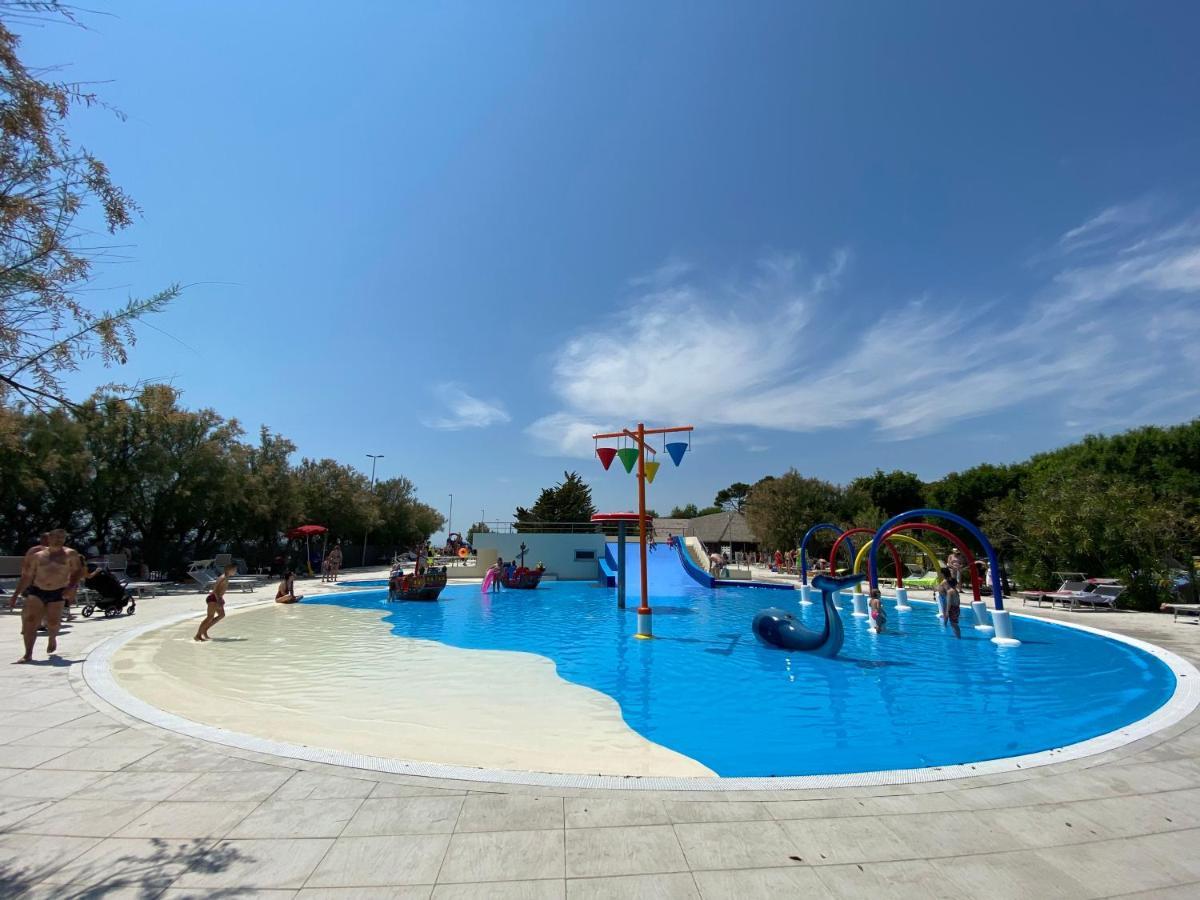 Volare Camp In Villaggio San Francesco دونا فيردي المظهر الخارجي الصورة
